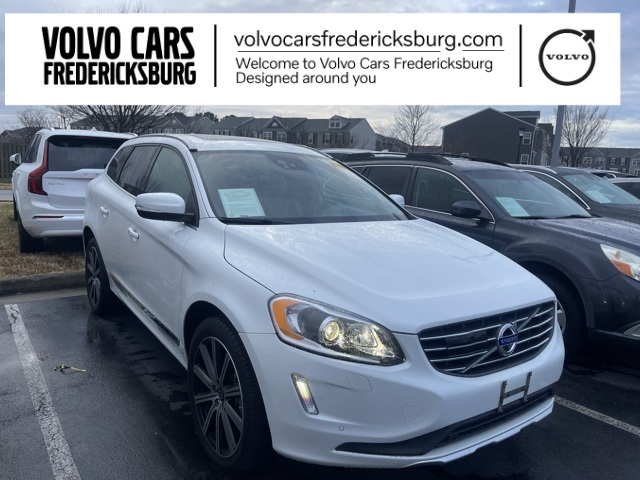 2015 Volvo XC60 Platinum's photo