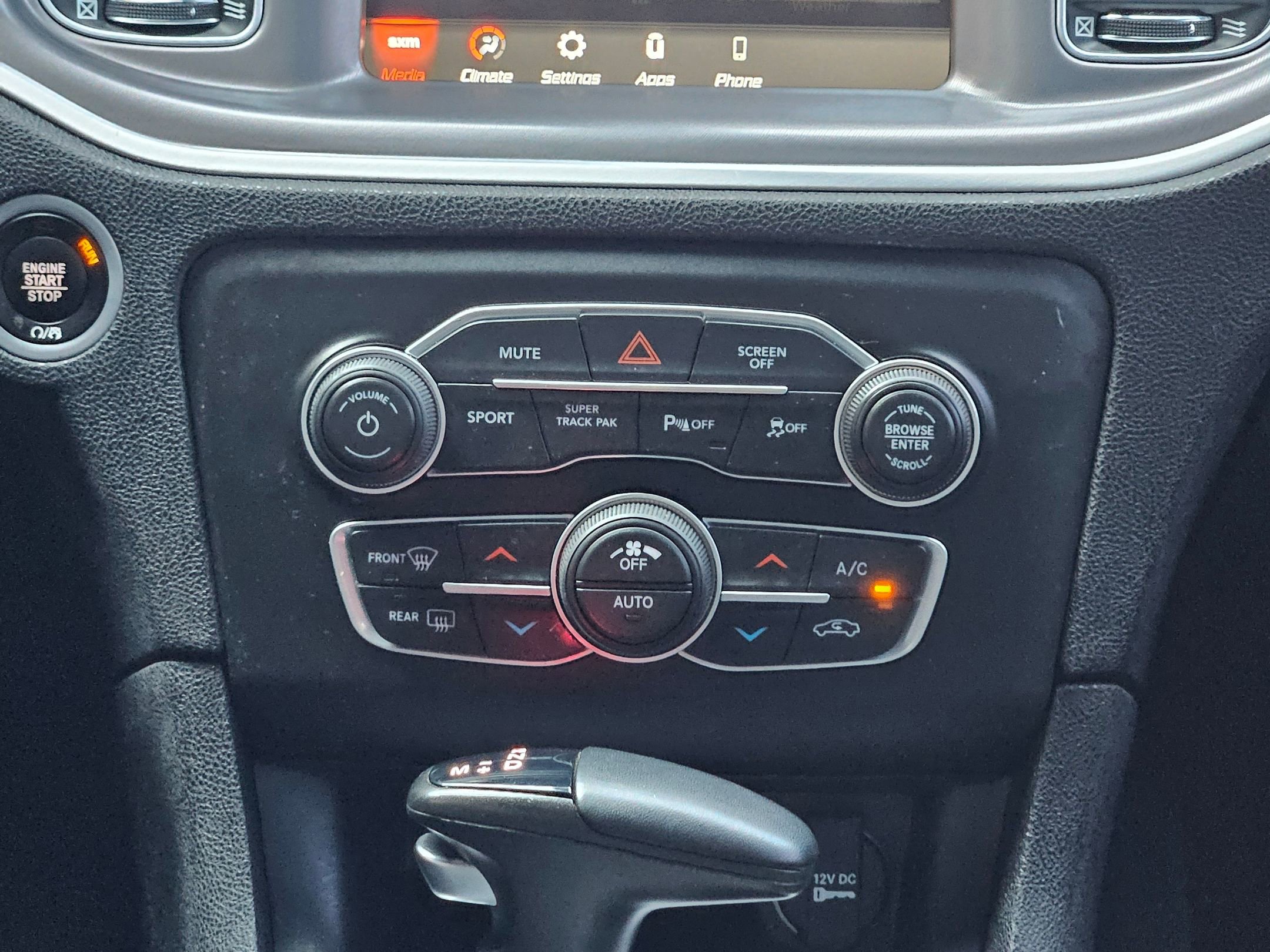2022 Dodge Charger R/T photo 13