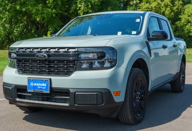 2024 Ford Maverick XLT photo 2