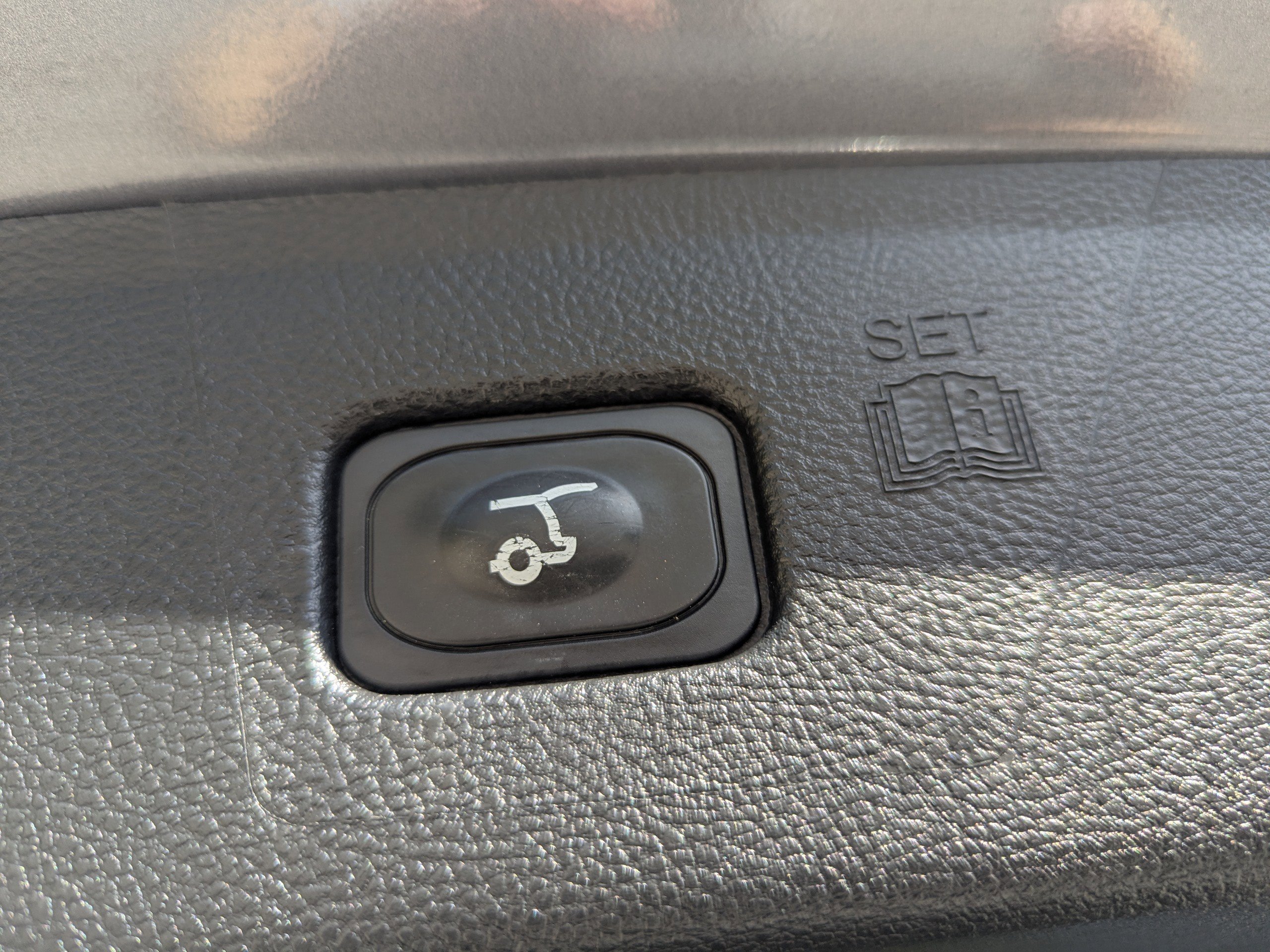 2024 Ford Edge ST-Line photo 11