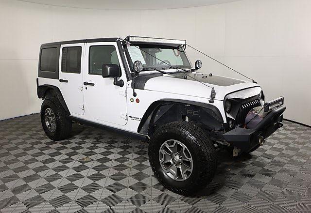 2017 Jeep Wrangler Unlimited Rubicon photo 2