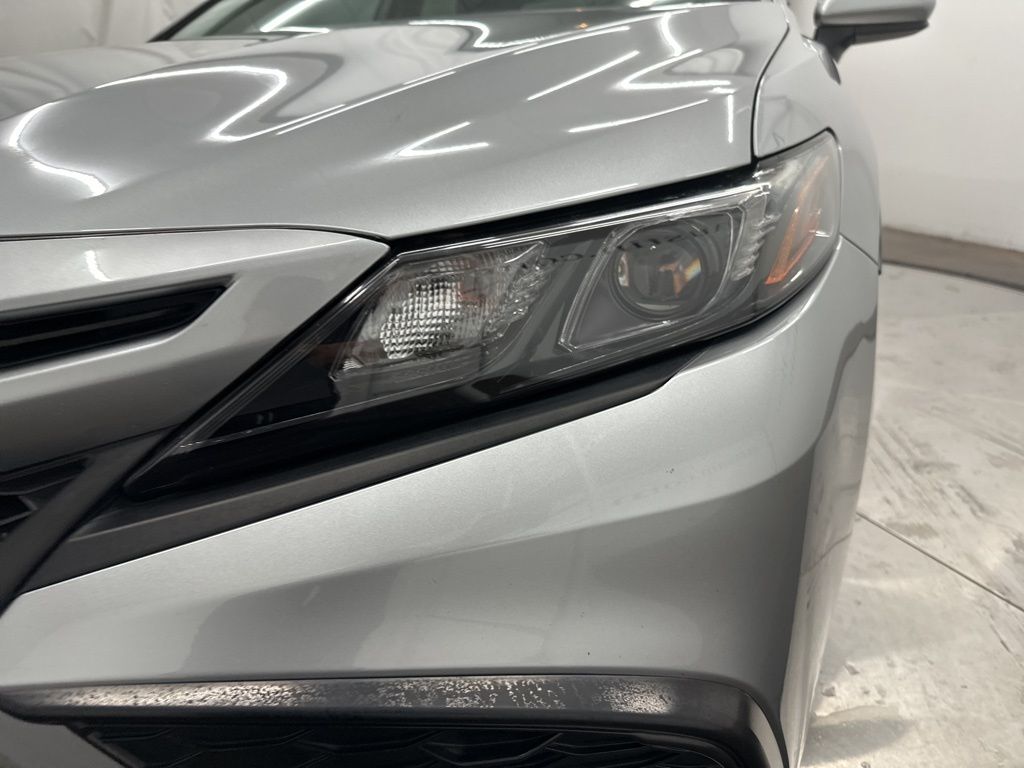 2021 Toyota Camry SE photo 24