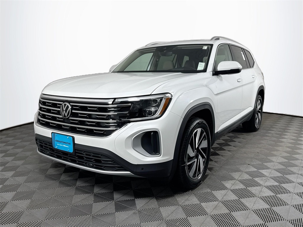 2026 Volkswagen Atlas SEL's photo