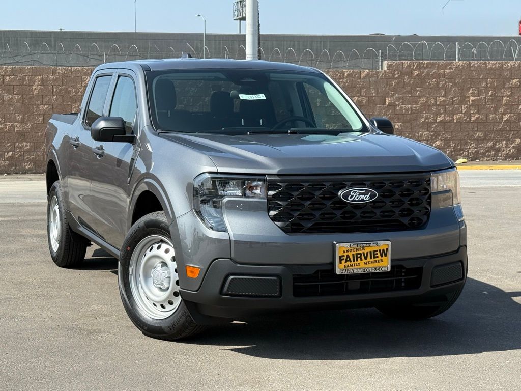2025 Ford Maverick XL photo 2