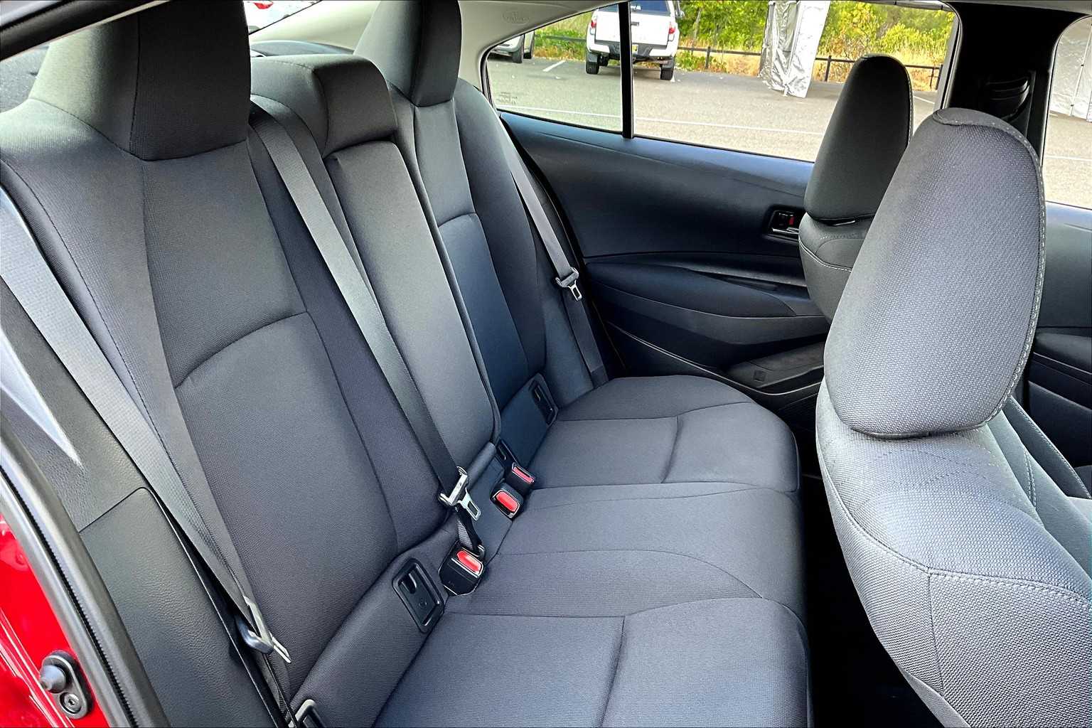 2024 Toyota Corolla LE photo 19