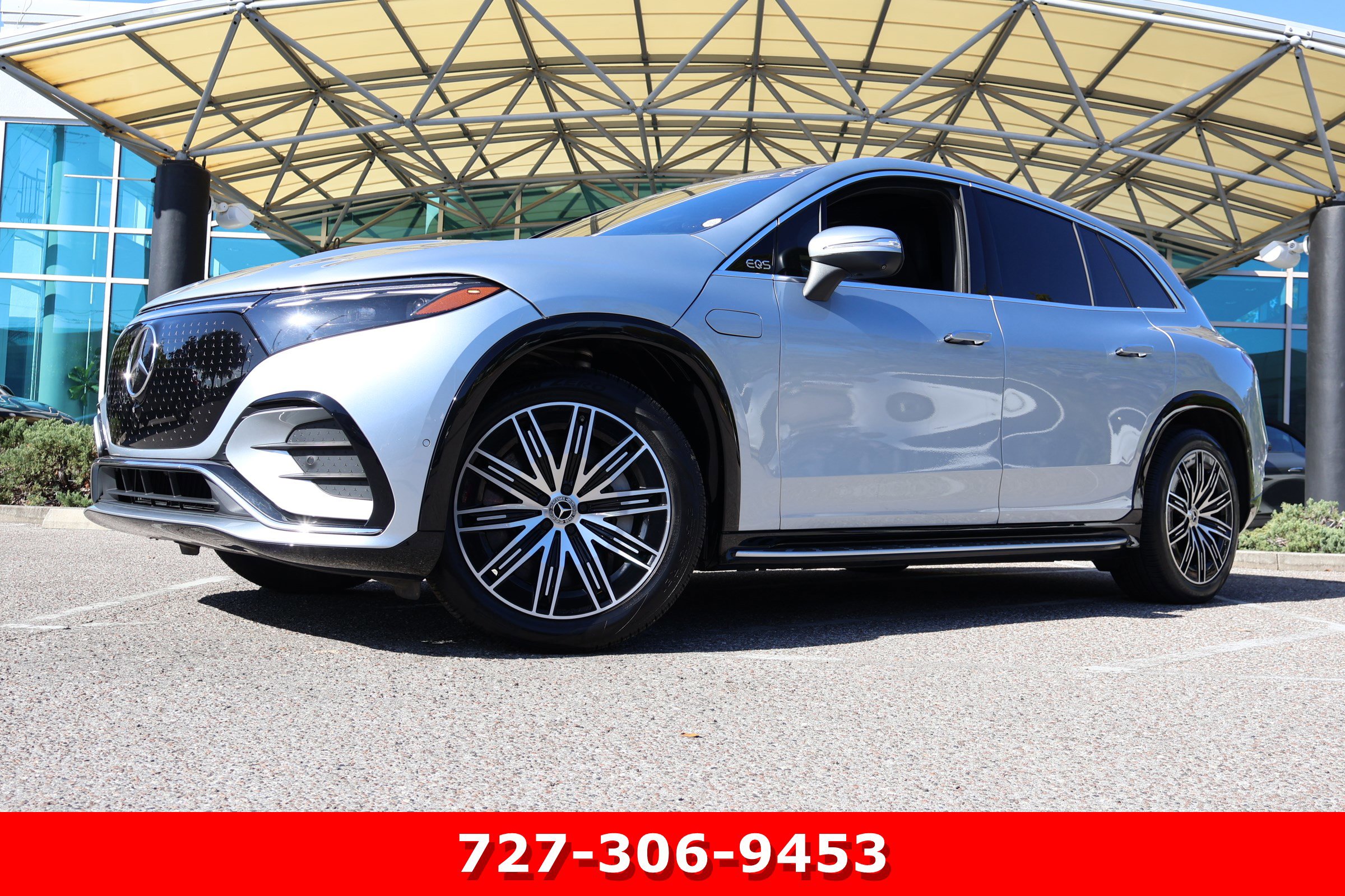 2023 Mercedes-Benz EQS SUV Base's photo