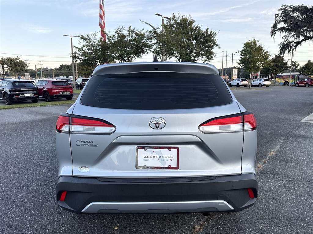 2023 Toyota Corolla Cross L photo 4