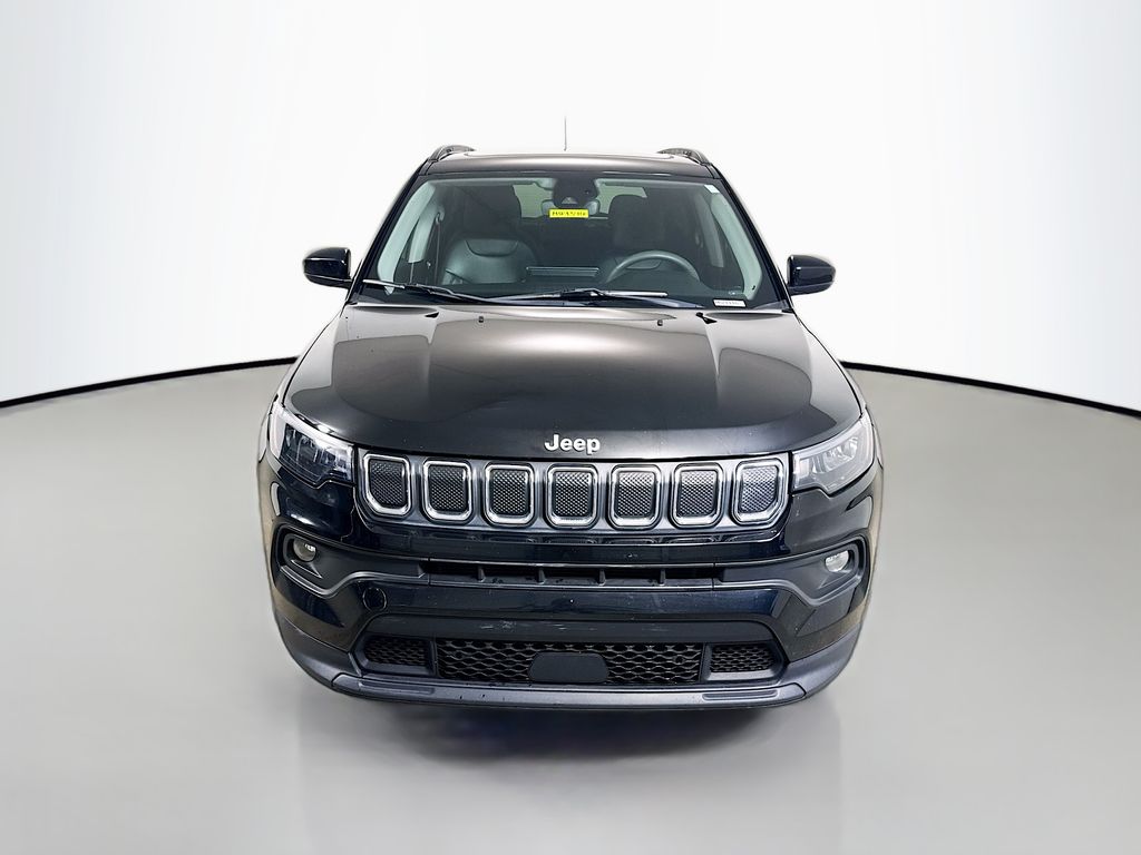 2022 Jeep Compass Latitude photo 2