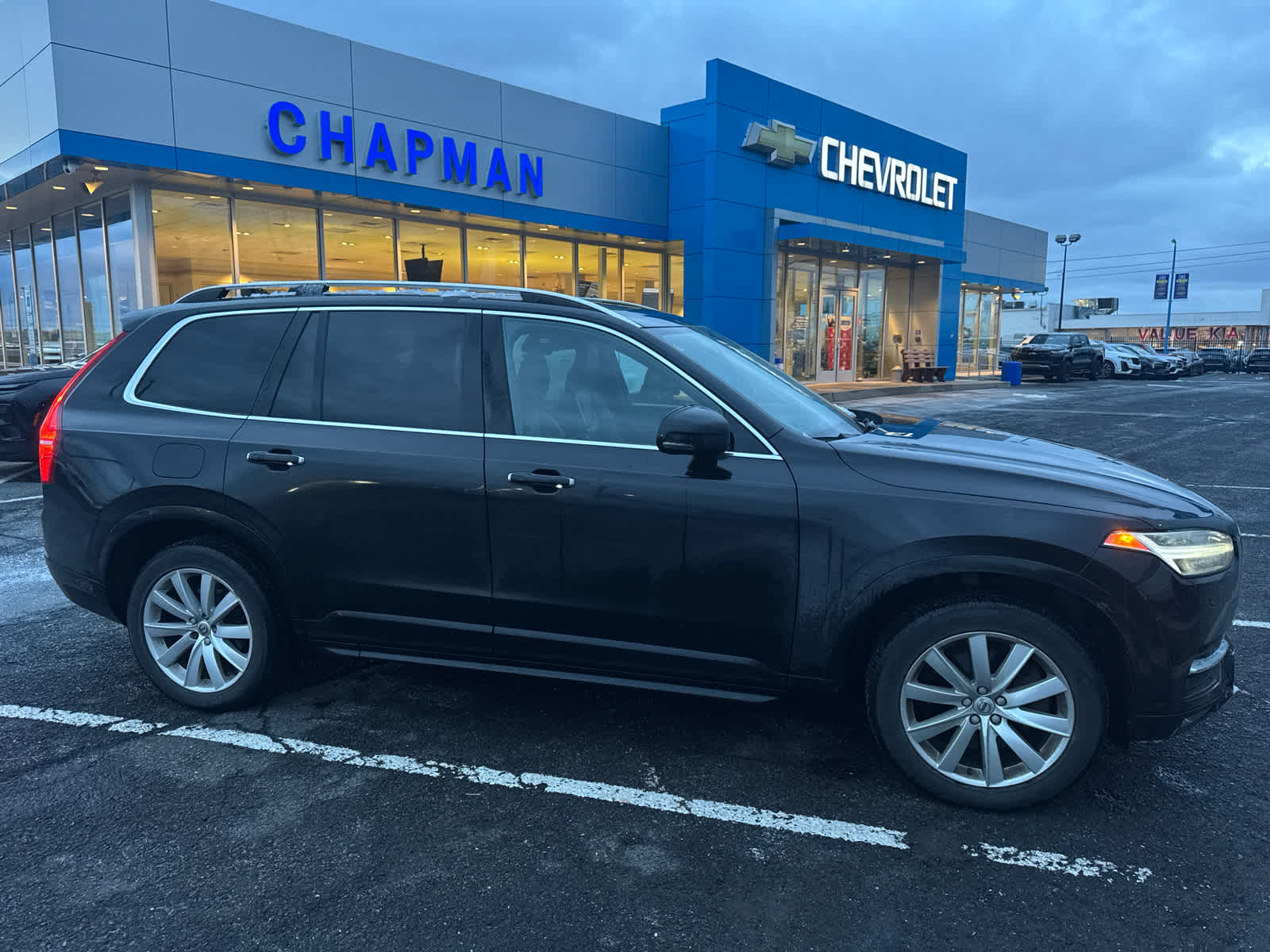 2016 Volvo XC90 Momentum's photo