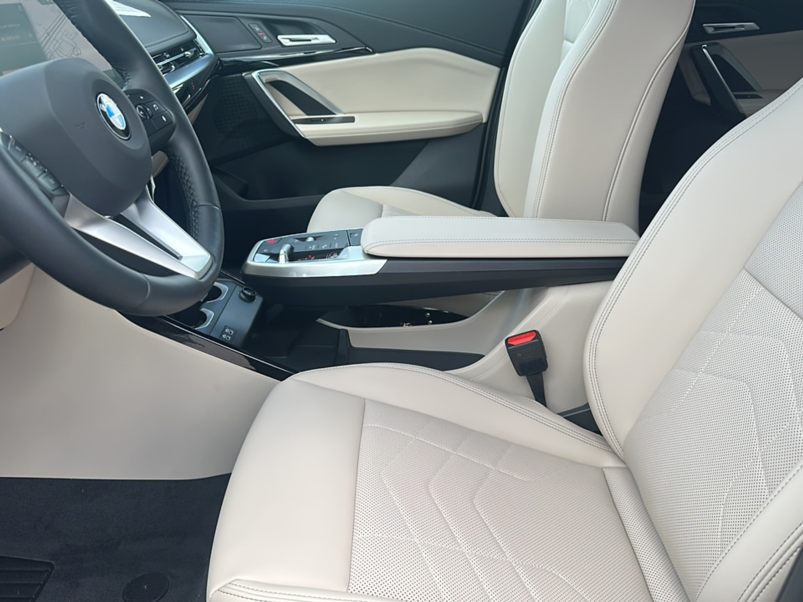 2025 Bmw X1 XDrive28i photo 4
