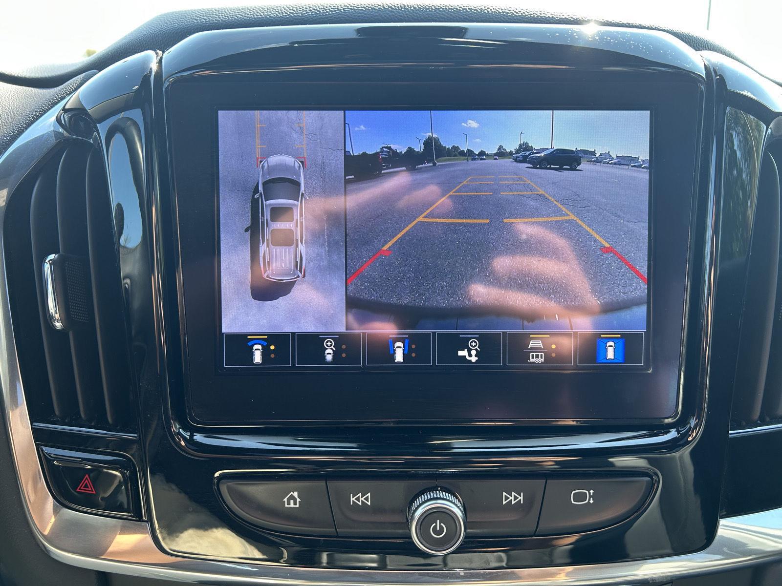 2023 Chevrolet Traverse RS photo 12