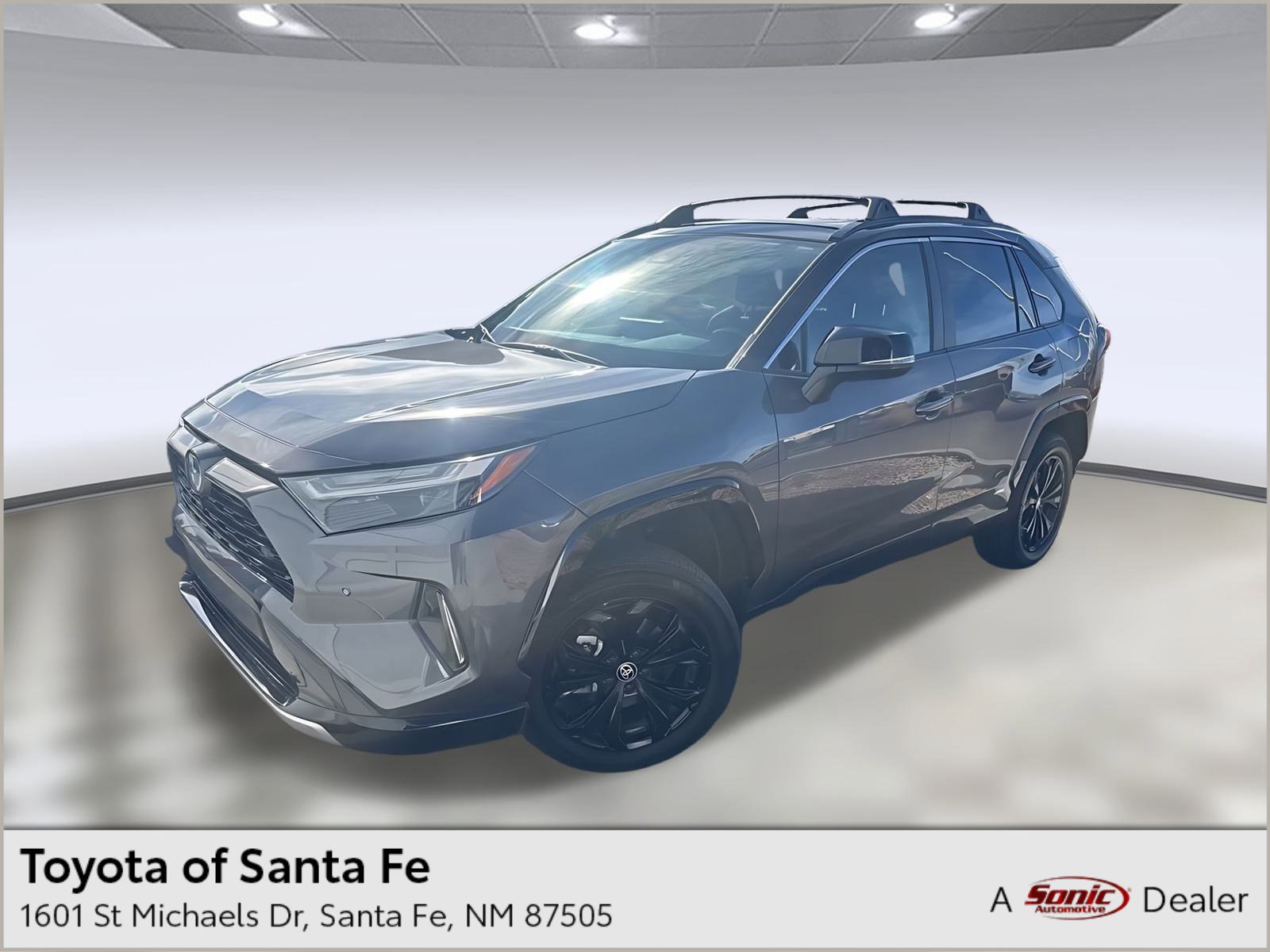 2022 Toyota RAV4 XSE's photo