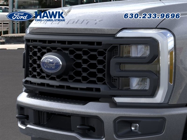 2025 FORD F-250 - Image 17