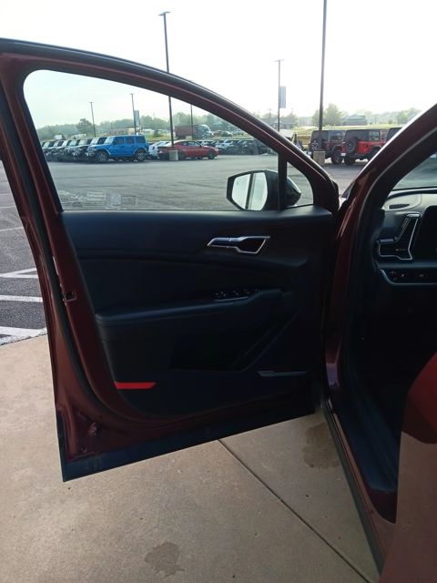 2024 Kia Sportage X-Line photo 10