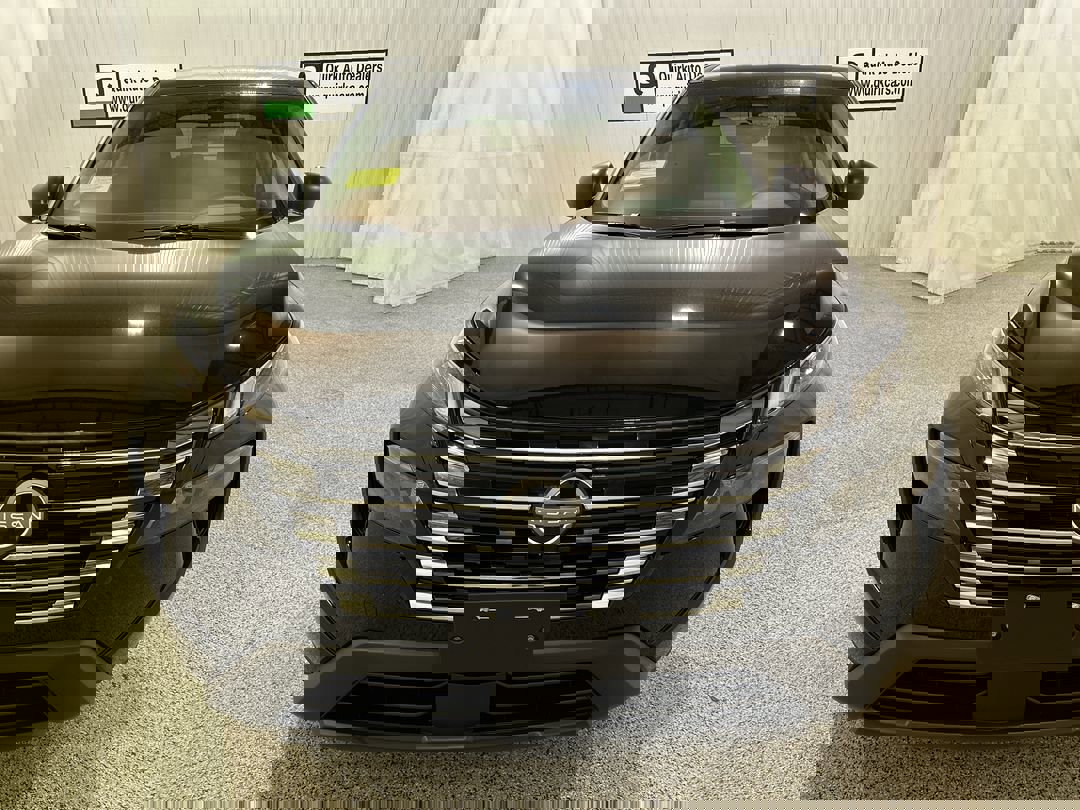 2026 Nissan Rogue S photo 2