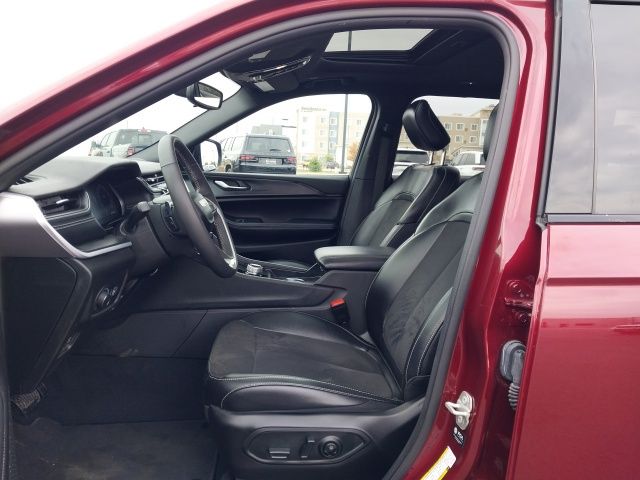 2024 Jeep Grand Cherokee Altitude X photo 2