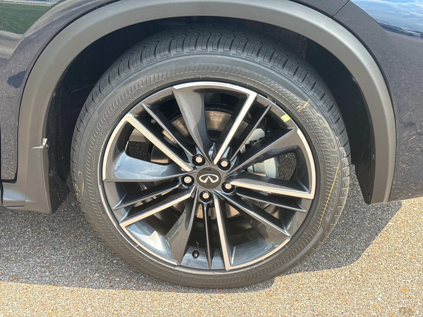 New 2025 INFINITI QX55 ESSENTIAL AWD CROSSOVER in D