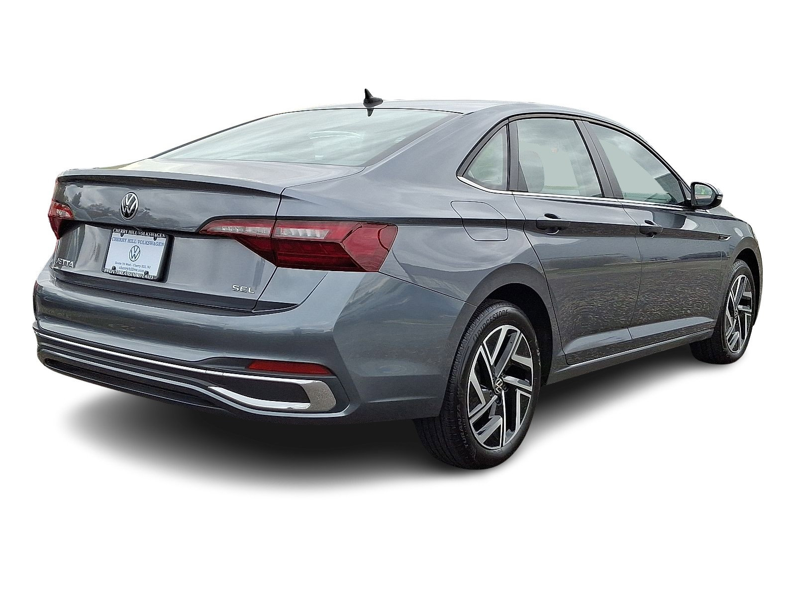 2022 Volkswagen Jetta 1.5T SEL photo 2