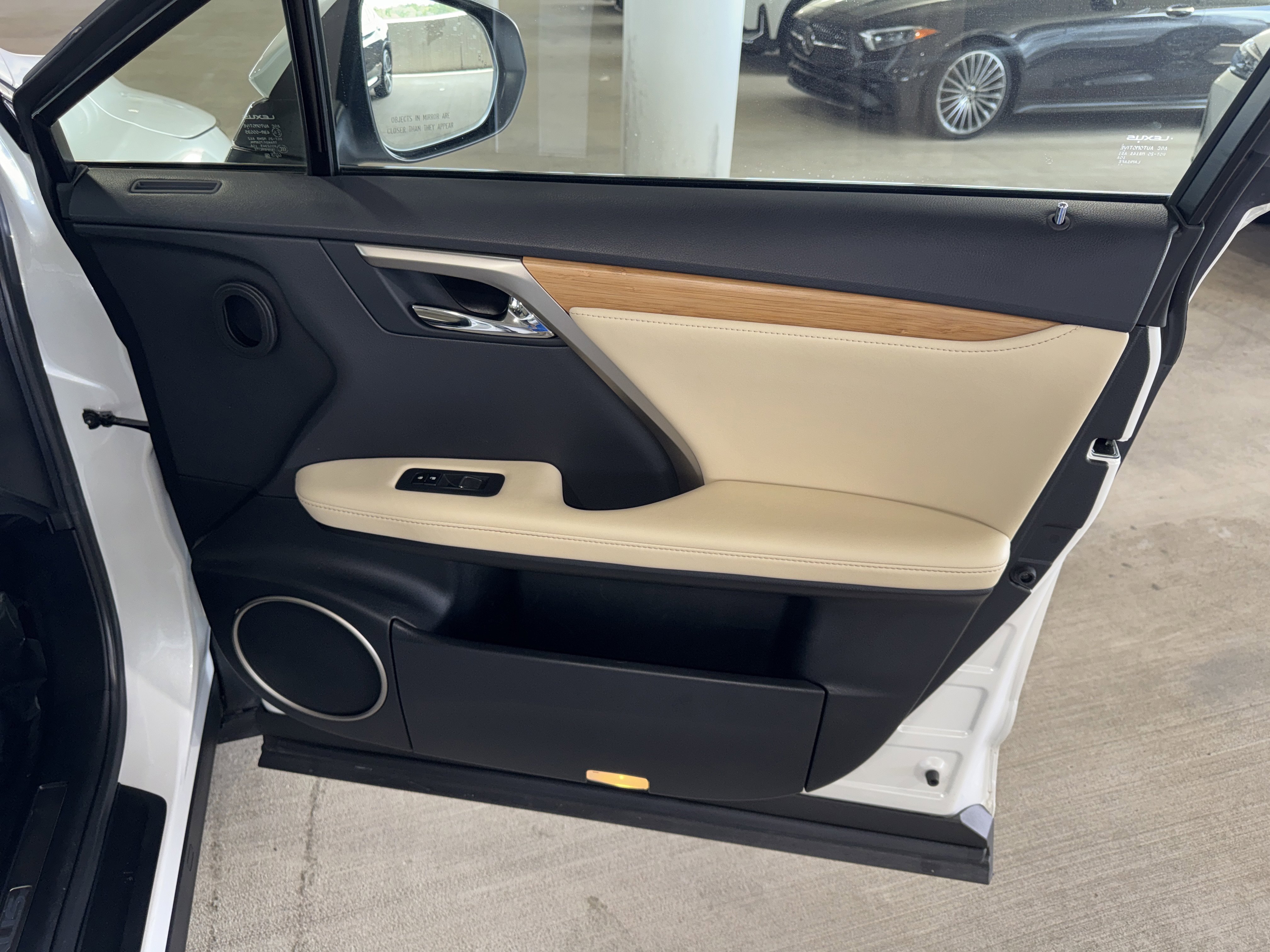 2021 Lexus RX 350 photo 2