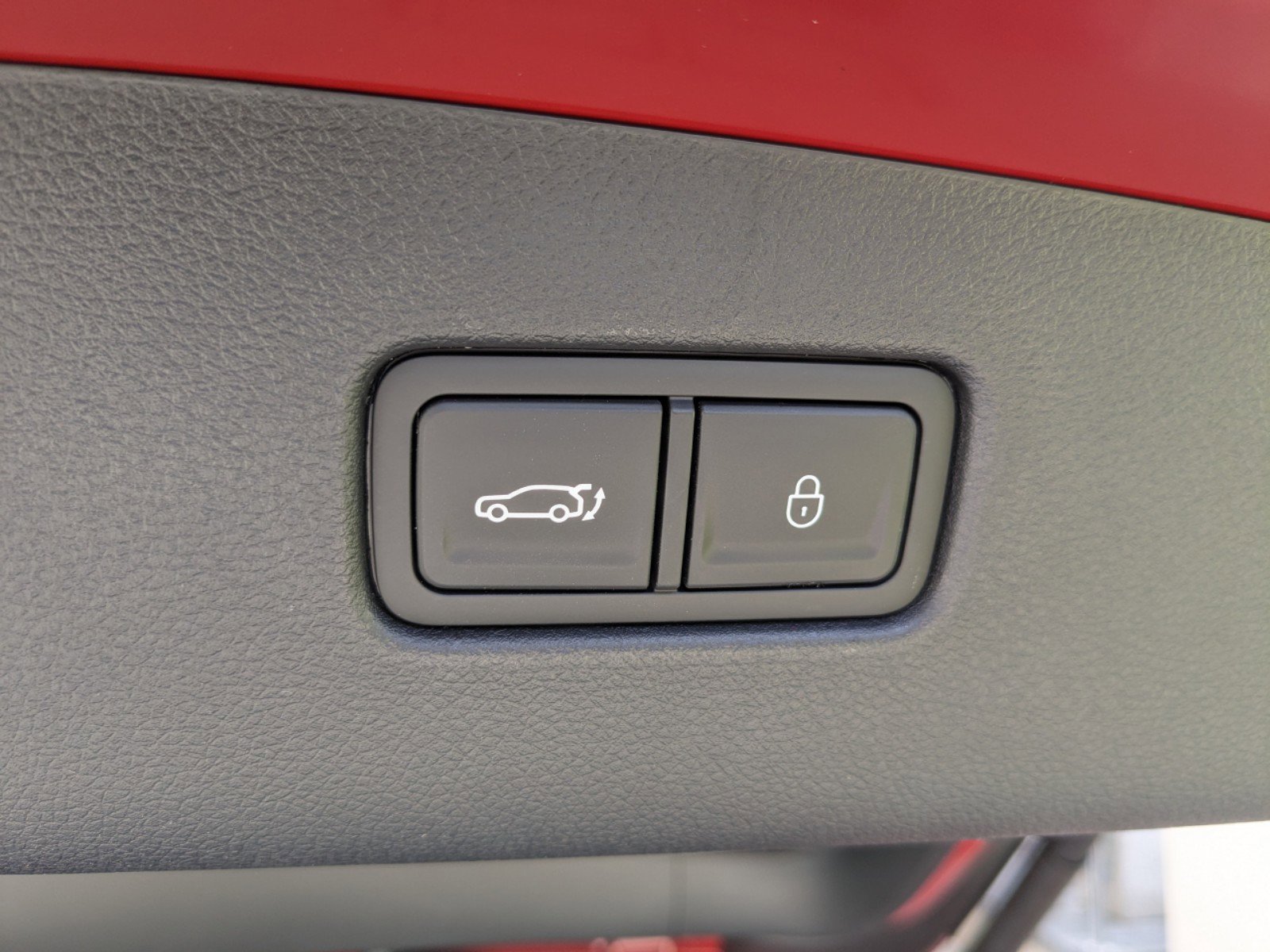 2024 Genesis GV70 3.5T Sport photo 17