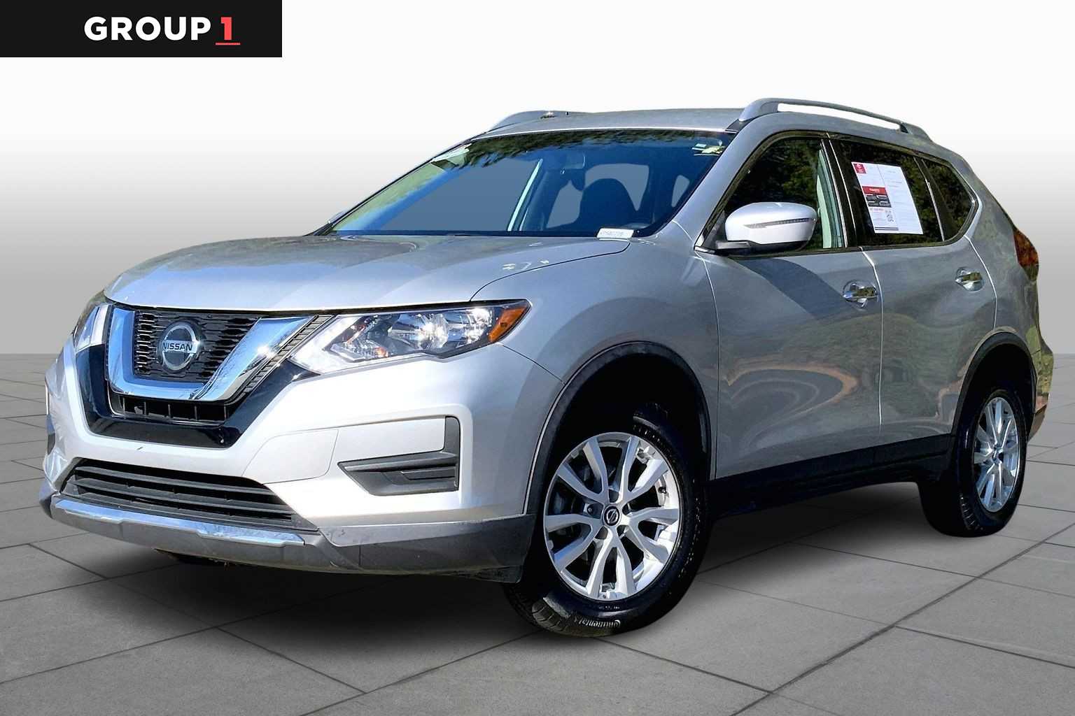 2019 Nissan Rogue SV's photo