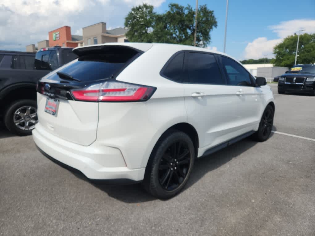2022 Ford Edge ST-Line photo 4