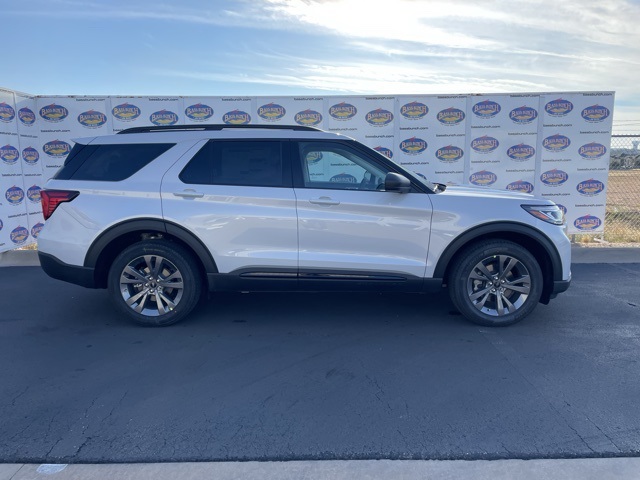 2026 Ford Explorer Active's photo