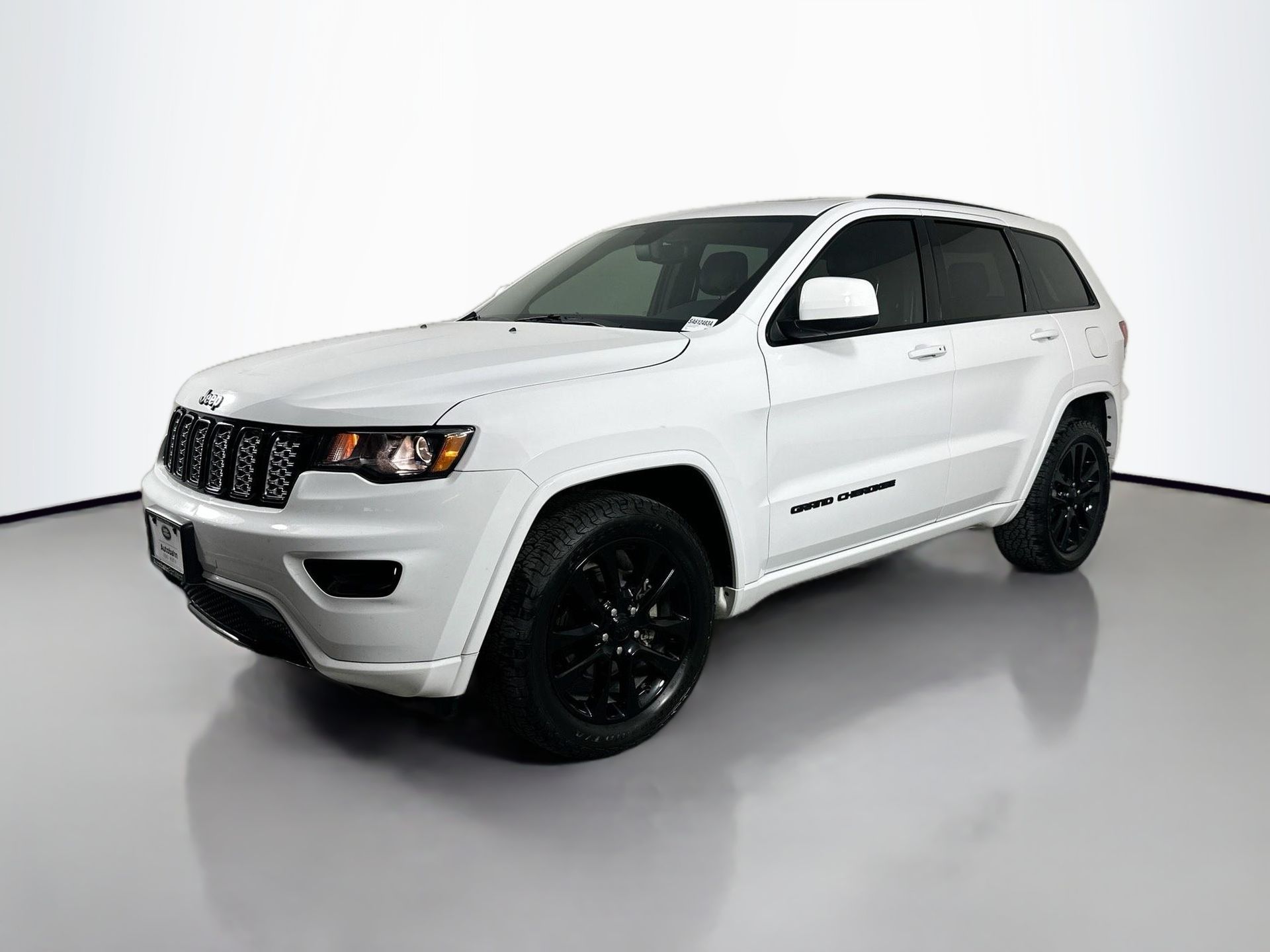 2019 Jeep Grand Cherokee Altitude's photo