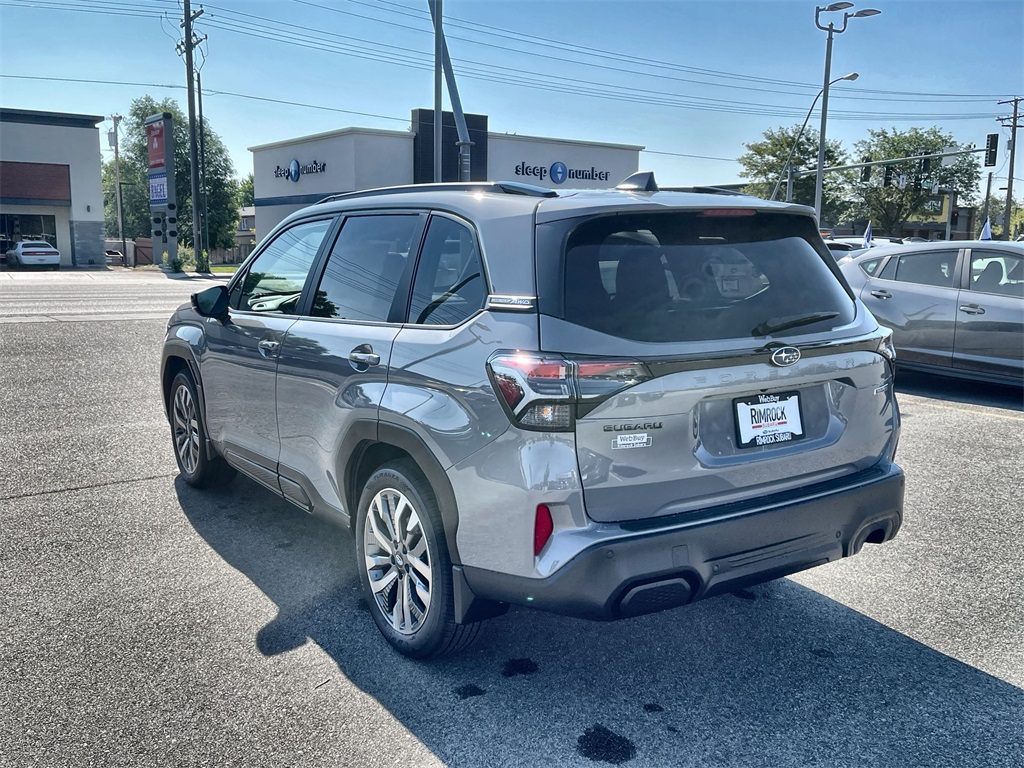 2025 Subaru Forester Touring photo 3