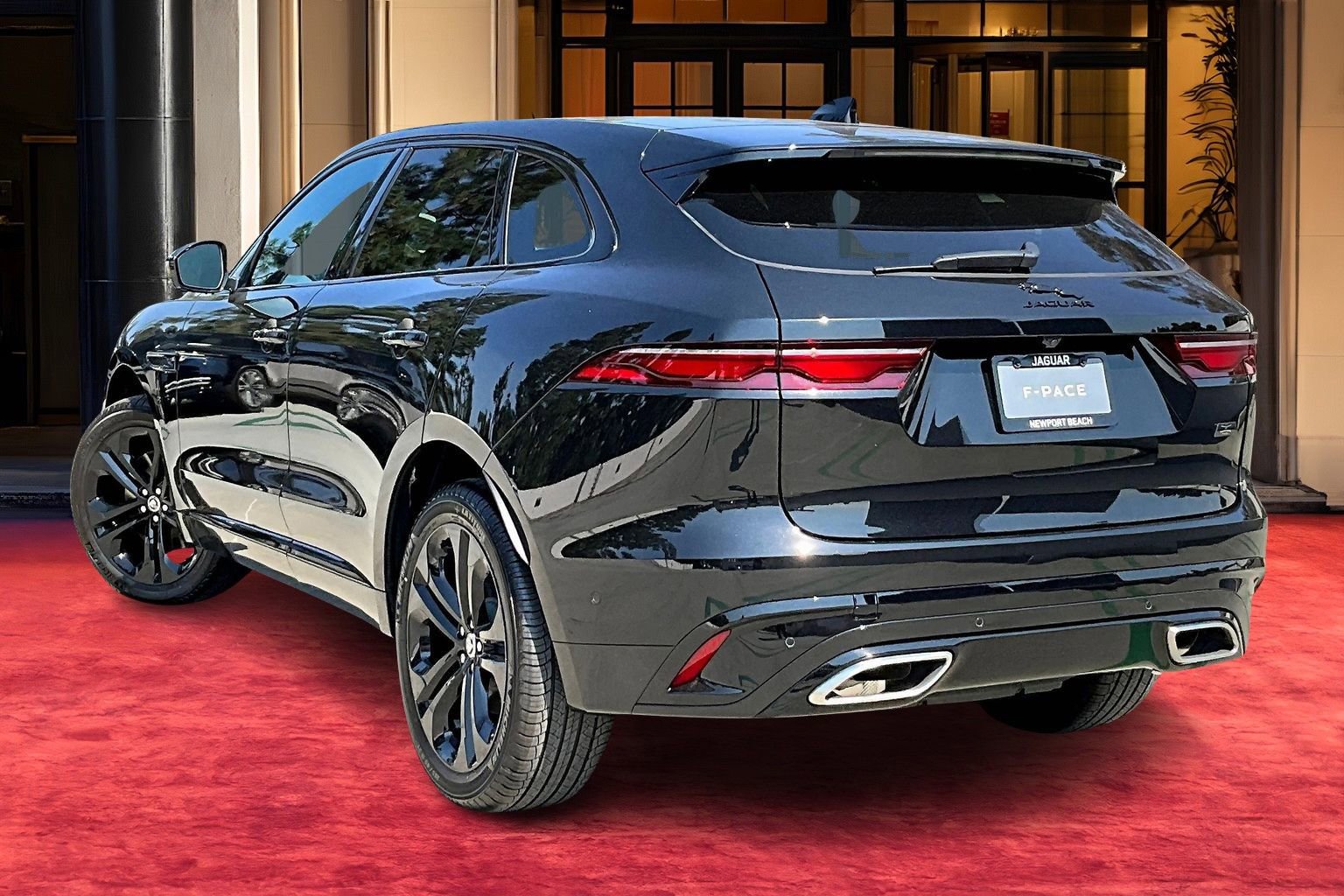 2026 Jaguar F-PACE P400 R-Dynamic S photo 2