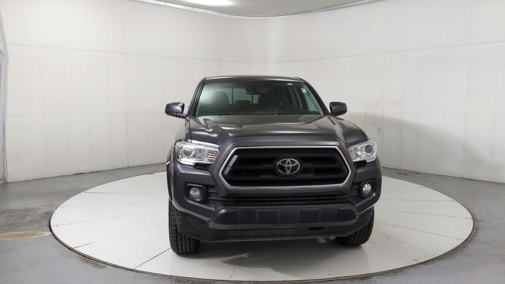 2023 Toyota Tacoma SR5 photo 8
