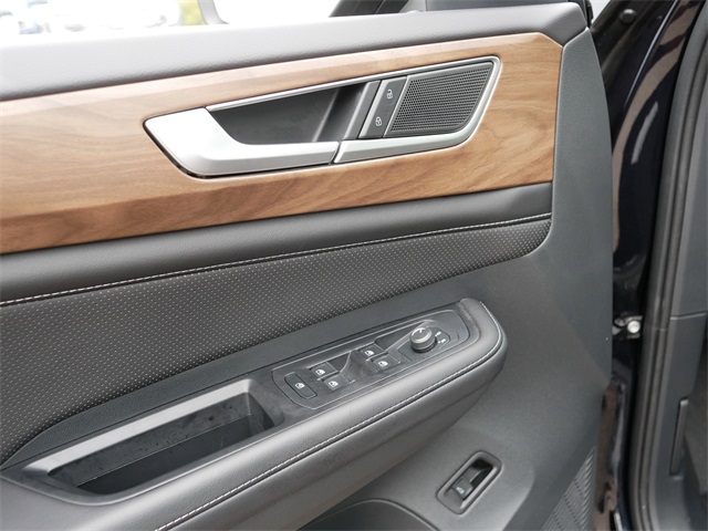 2025 Volkswagen Atlas SE Technology photo 15