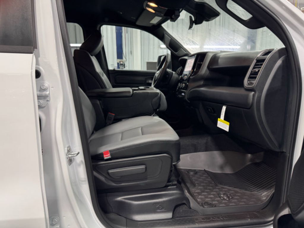 2026 Ram 1500 Tradesman photo 17