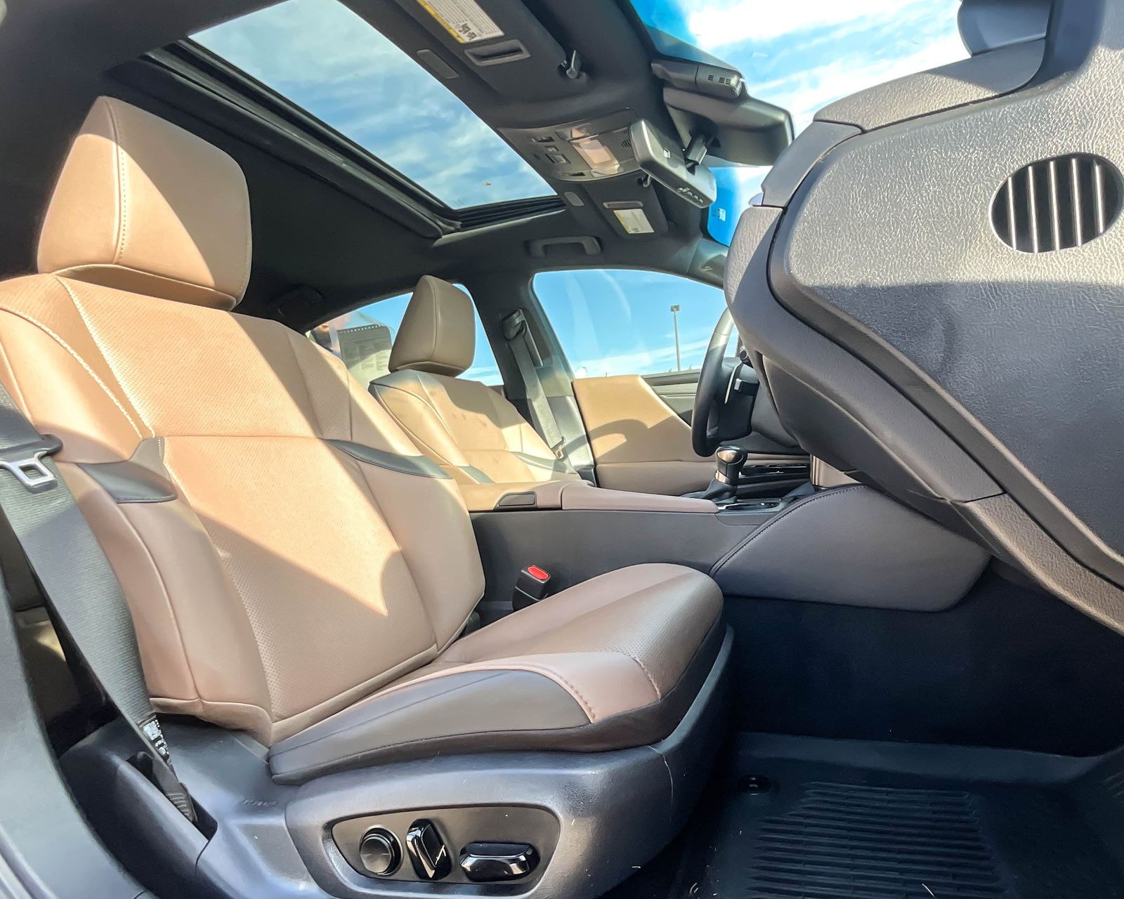 2023 Lexus ES 350 photo 14