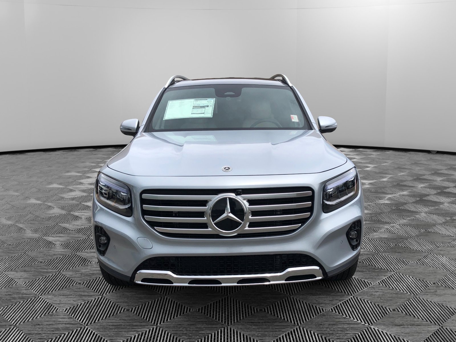 2025 Mercedes Benz GLB 250 4MATIC photo 8