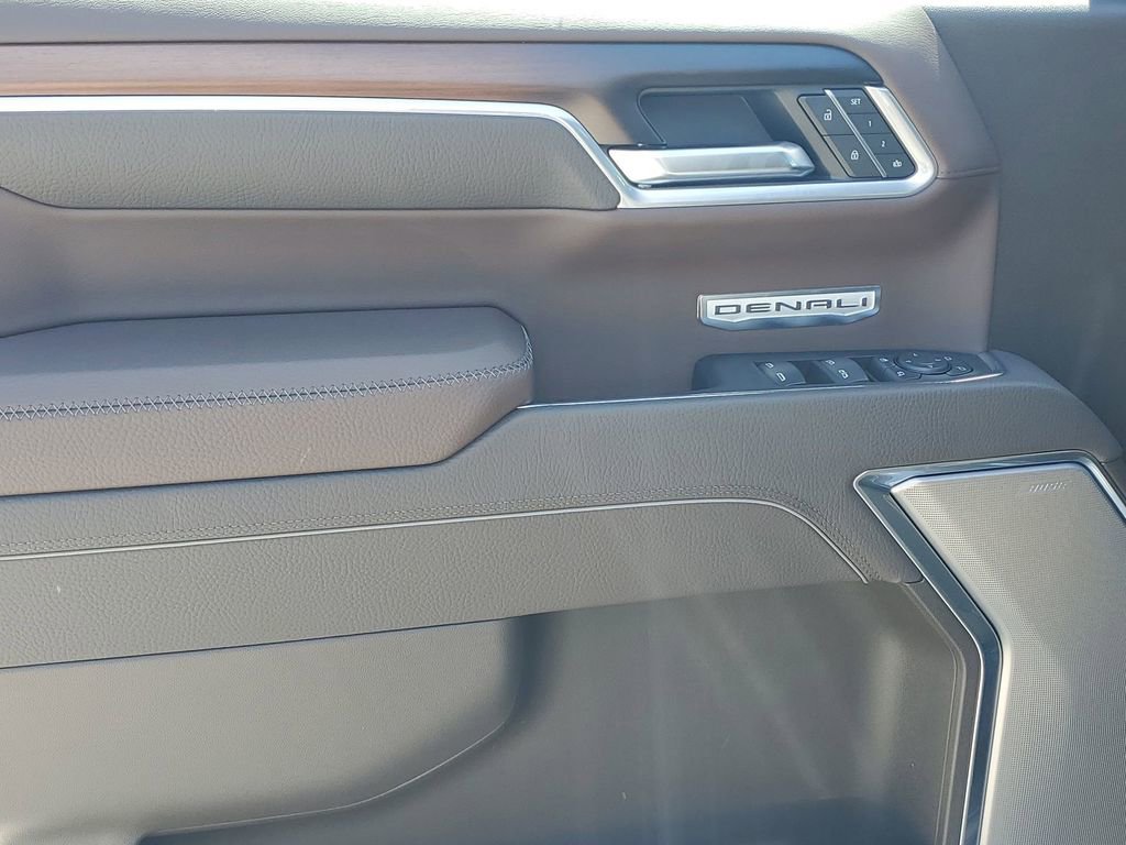 2025 Gmc Sierra Denali photo 43
