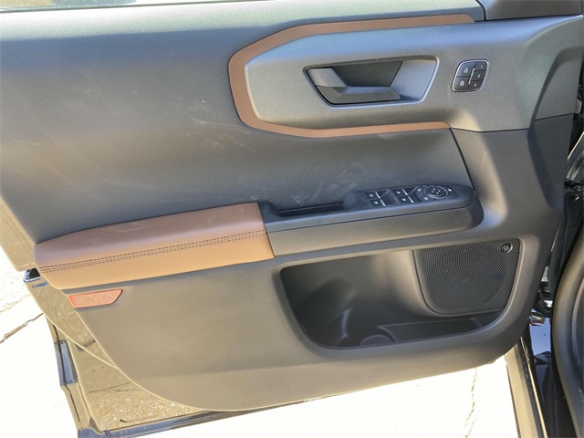 2025 Ford Bronco Sport Outer Banks photo 12