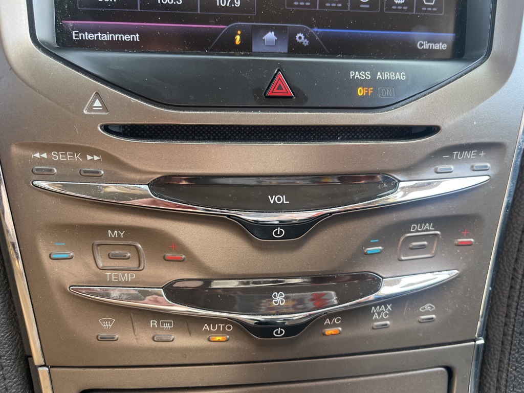 2013 Lincoln MKX Base photo 11