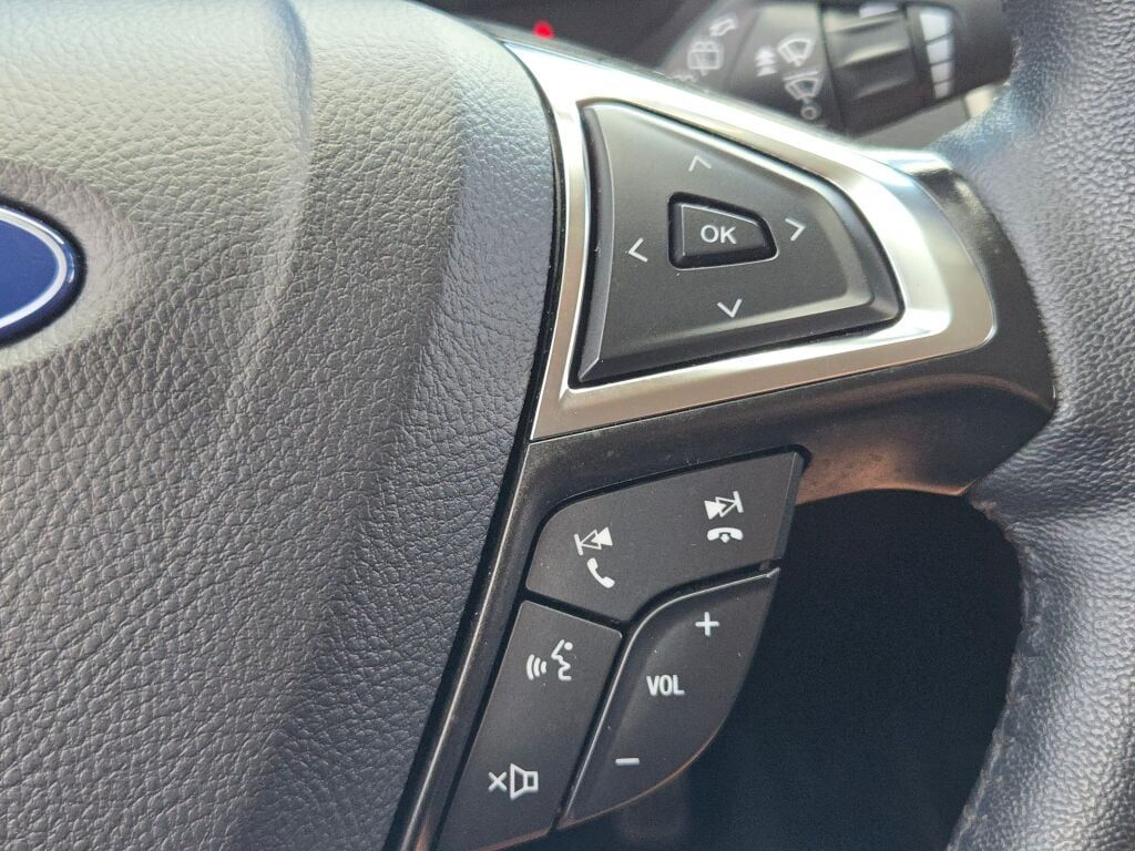 2024 Ford Edge SEL photo 28