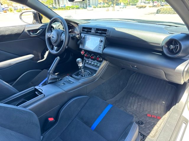 2024 Subaru BRZ tS photo 20