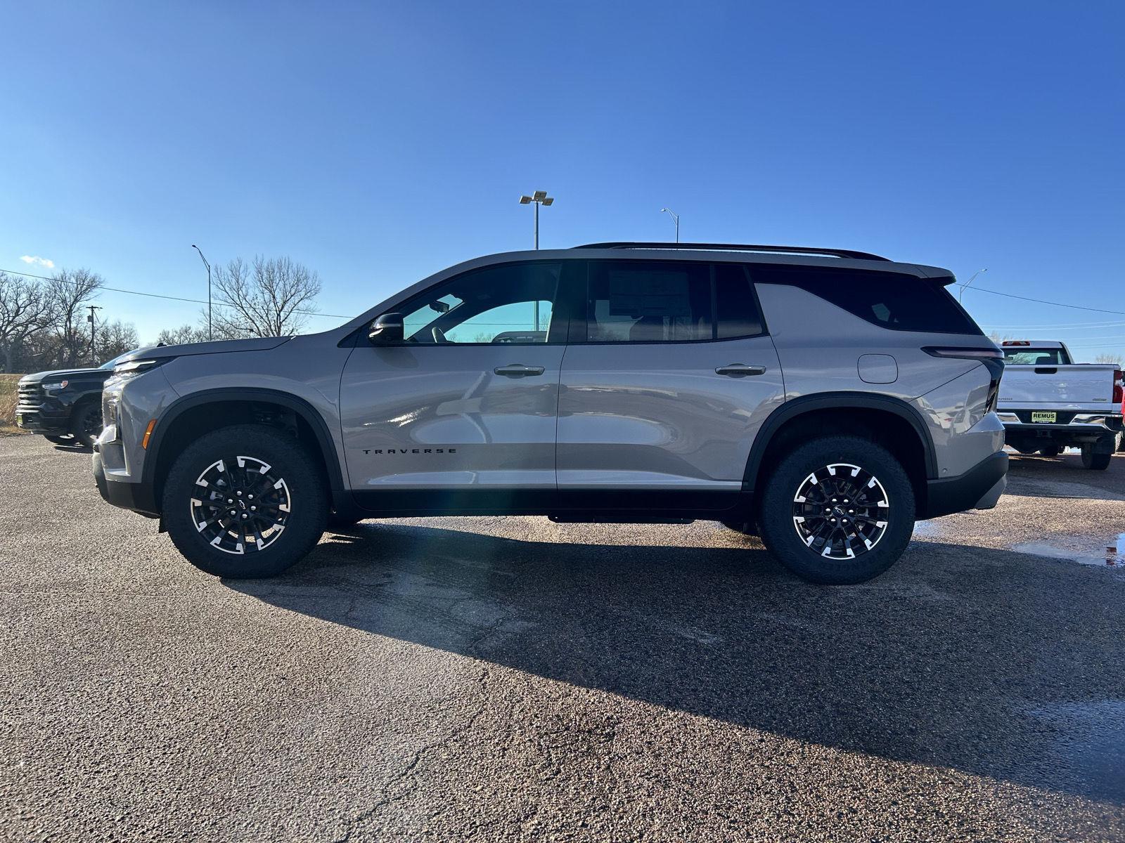 2026 Chevrolet Traverse Z71 photo 4