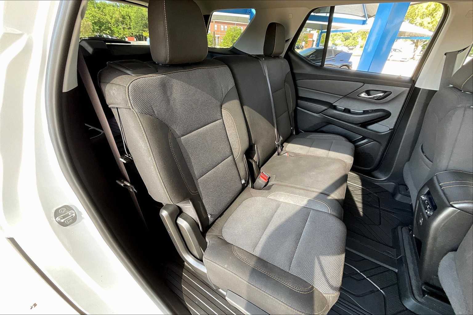 2018 Chevrolet Traverse LS photo 18