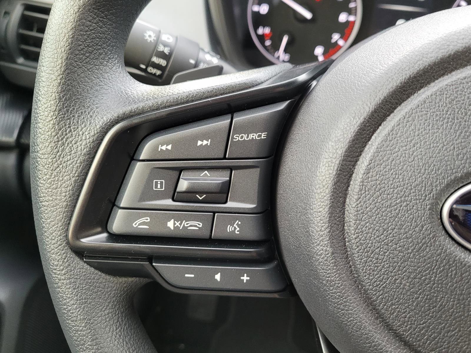 2025 Subaru Crosstrek Premium photo 8
