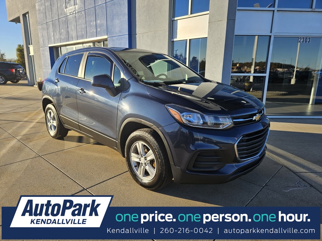 2019 Chevrolet Trax LS's photo