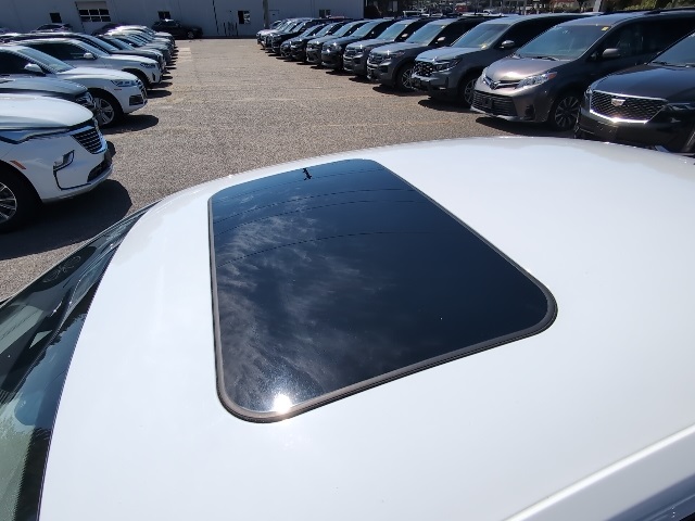 2021 Volkswagen Passat 2.0T SE photo 10