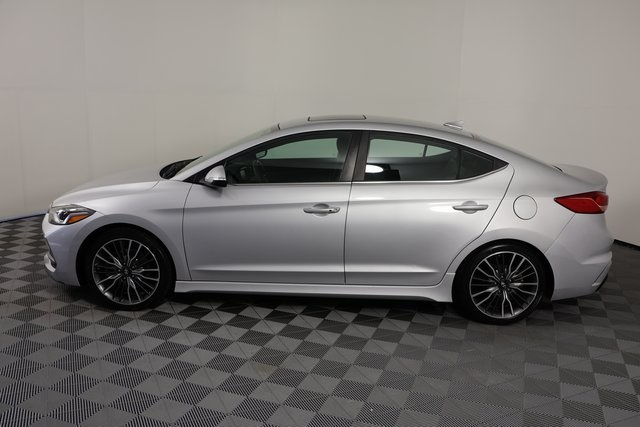 2018 Hyundai Elantra Sport photo 5