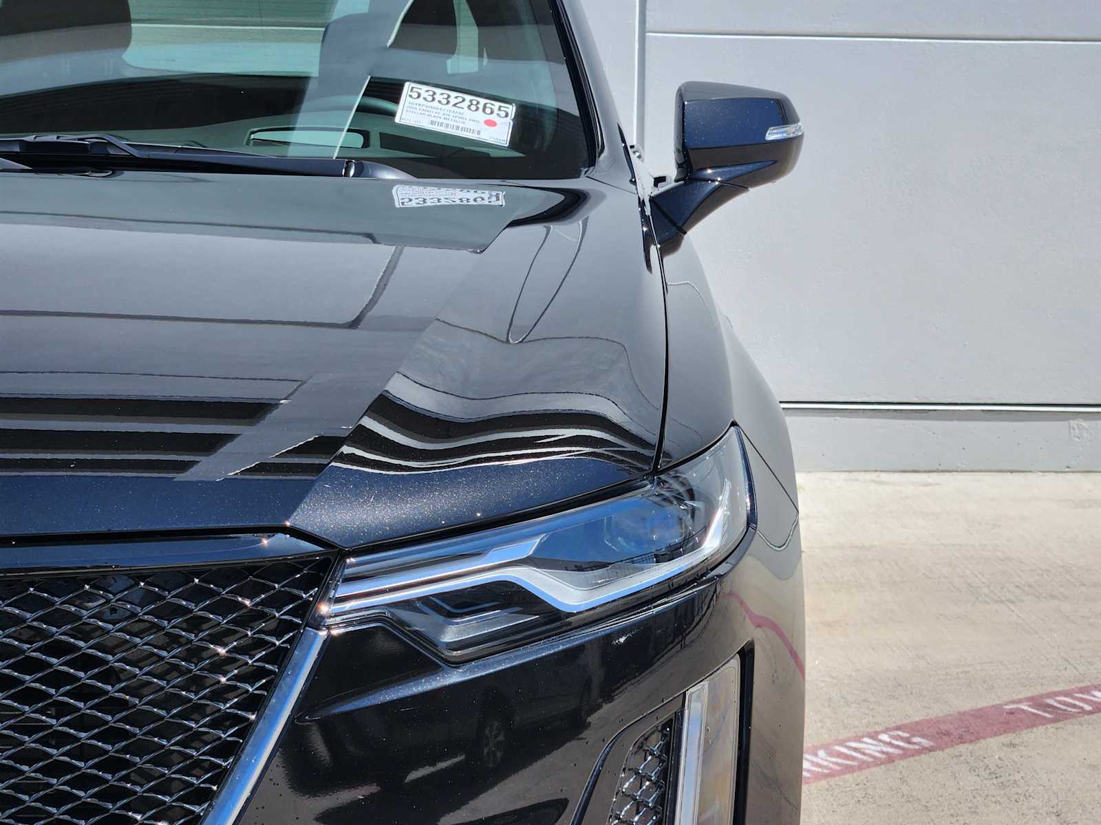 2025 Cadillac XT6 Sport photo 6