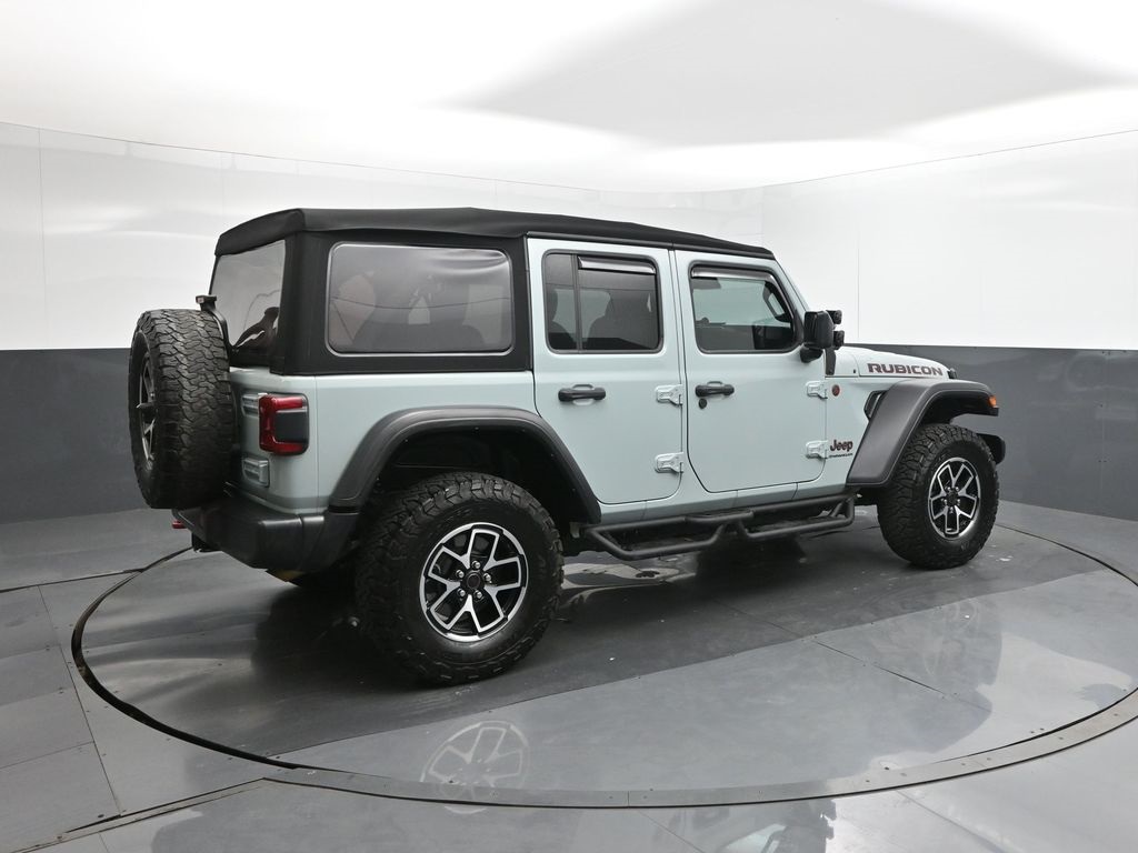 2024 Jeep Wrangler Rubicon photo 14