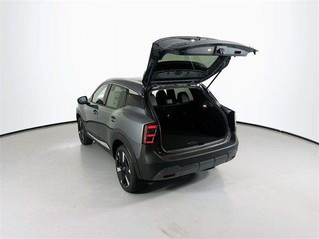 2025 Nissan Kicks SR photo 24