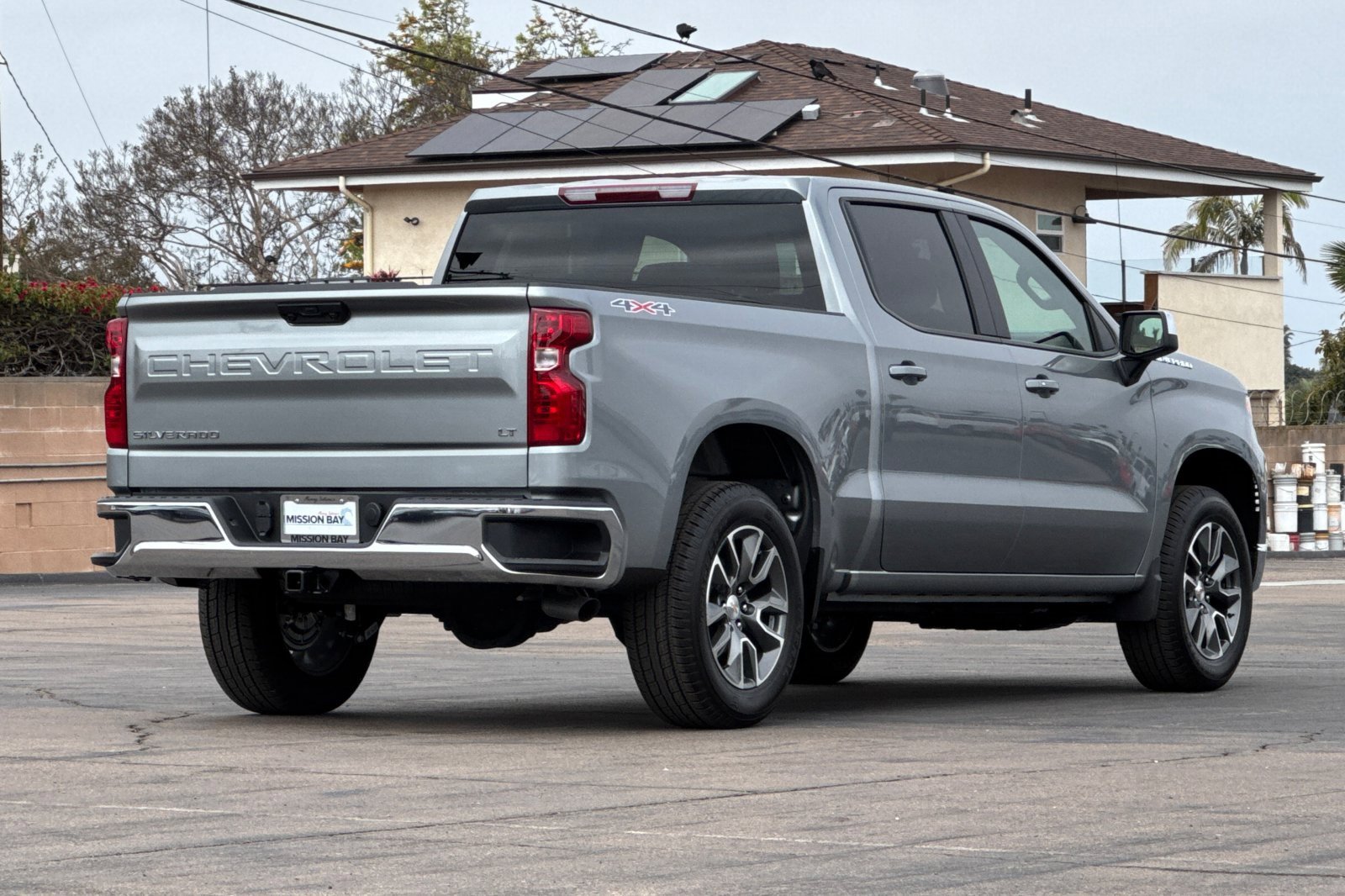 2025 Chevrolet Silverado 1500 photo 4